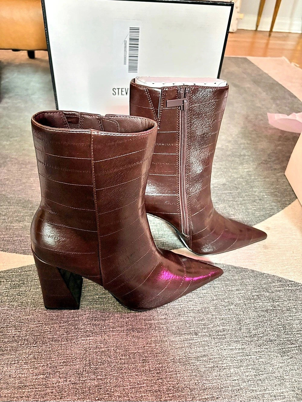 Steve Madden Pointed Toe Heeled Boots in Brown Brand New